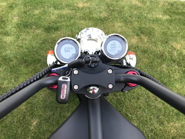 IMG 3647 scaled Fatbike elmoped M1 3000W är en replica av Harley Davidsson. Väldigt stadig och behaglig körning. Fatbike elmoped M1 - 3000W peak - räckvidd 70 km