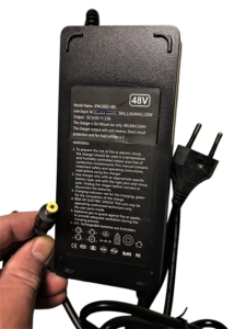 Batteriladdare till elcykel 48V