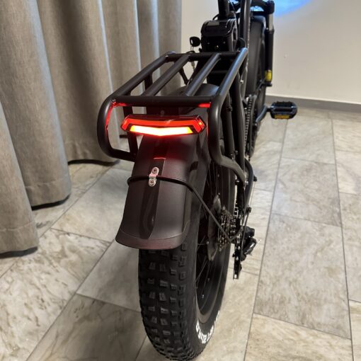 bakifran scaled Elcykel DOUCHEBIKE 750W Svan Elcykel DOUCHEBIKE 750W Svan