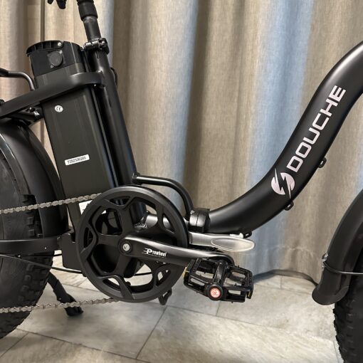 ram framdrev batteri scaled Elcykel DOUCHEBIKE 750W Svan Elcykel DOUCHEBIKE 750W Svan