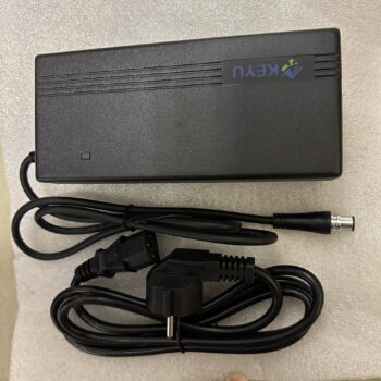 Snabbladdare 48V/3A mini xlr till Ghostride x1000w