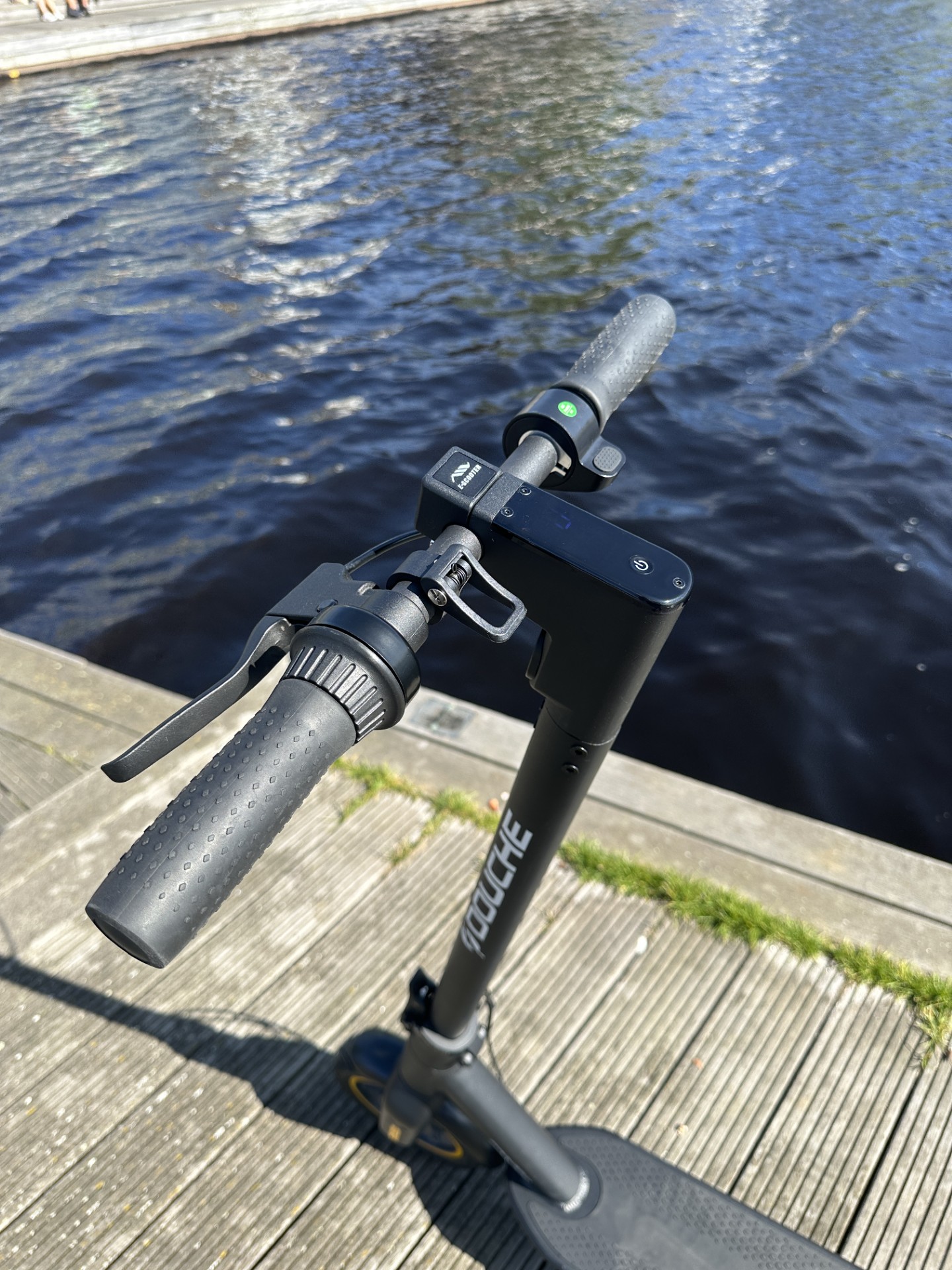 Elscooter DOUCHE REKO - 250W - 35 km räckvidd 10 Elscooter DOUCHE REKO - 250W - 35 km räckvidd - Image 10