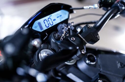 Elmoped TINBOT ESUM SUPERMOTO street version - 45km/h klass 1 - Image 5