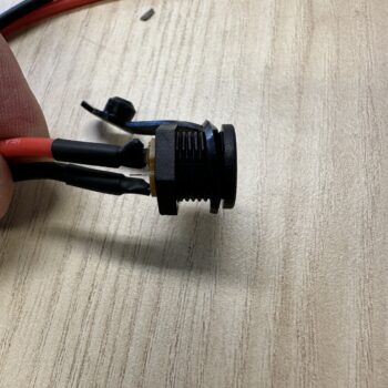 image00012 Laddkontakt 2,1mm dc 5,5mm
