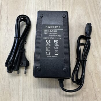Laddare till elscooter 60V - output 67,2Volt - GX16 kontakt