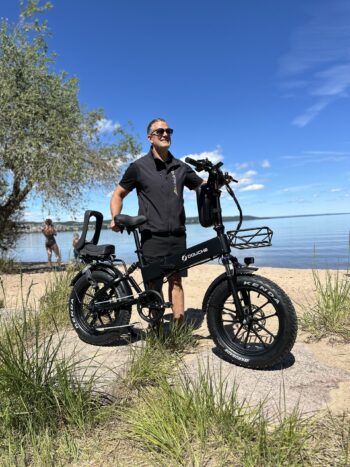 DOUCHEBIKE 750W STILETTE Snabb Elcykel DOUCHEBIKE 750W STILLETTE - Ny ram med dubbeldämpning och hydrauliska bromsar Elcykel DOUCHEBIKE 750W STILETTE - Hydrauliska bromsar - Räckvidd 70km - Hopfällbar