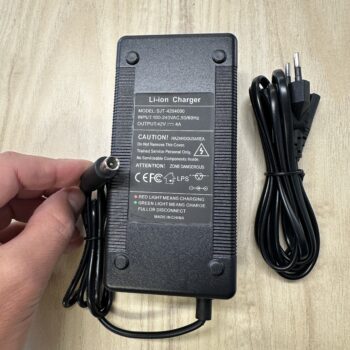 Laddare 36V/4A med RCA kontakt - output 42V - laddar 50% snabbare