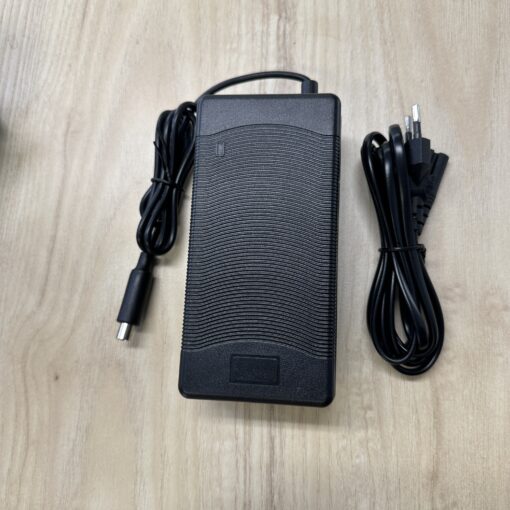 Laddare 36V/4A med RCA kontakt - output 42V - laddar 50% snabbare - Image 2