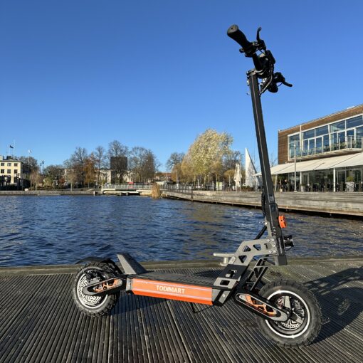 IMG 1356 scaled Elscooter DOUCHE TODI 1000W Elscooter DOUCHE TODI 1000W - 60km räckvidd