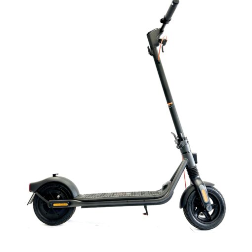 segway ninebot kickscooter f2 pro <h2>Ninebot F2 PRO</h2> Ninebot F2 PRO - Räckvidd 55km