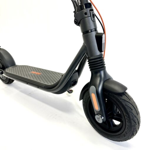 segway ninebot kickscooter f2 pro elsparkcykel <h2>Ninebot F2 PRO</h2> Ninebot F2 PRO - Räckvidd 55km