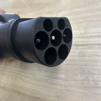 ella 4 <h2>Adapter - omvandlare från 3 fas till 230V</h2> Adapter - omvandlare från 3 fas till 230V