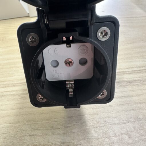 ella 5 <h2>Adapter - omvandlare från 3 fas till 230V</h2> Adapter - omvandlare från 3 fas till 230V