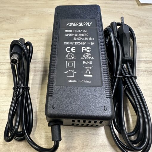 laddare 545V RCA kontakt <h2>Laddare till elcykel och elscooter 48V RCA port - output 54,6V</h2> Laddare till elcykel och elscooter 48V RCA port - output 54,6V