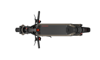 Segway Ninebot GT3 Pro - Räckvidd 138km - Hastighet 80km/h 11 GT3 Pro Product picture top view 2140x1284 72 GT3 Pro är elscootern för dig som vill ha <strong>maximal prestanda</strong>, lång räckvidd och avancerad teknik. Med dubbla <strong>1700W-motorer nominell effekt</strong> (3500W toppeffekt) når den hela 80 km/h och klarar lutningar upp till 38 %. Segway Ninebot GT3 Pro - Räckvidd 138km - Hastighet 80km/h
