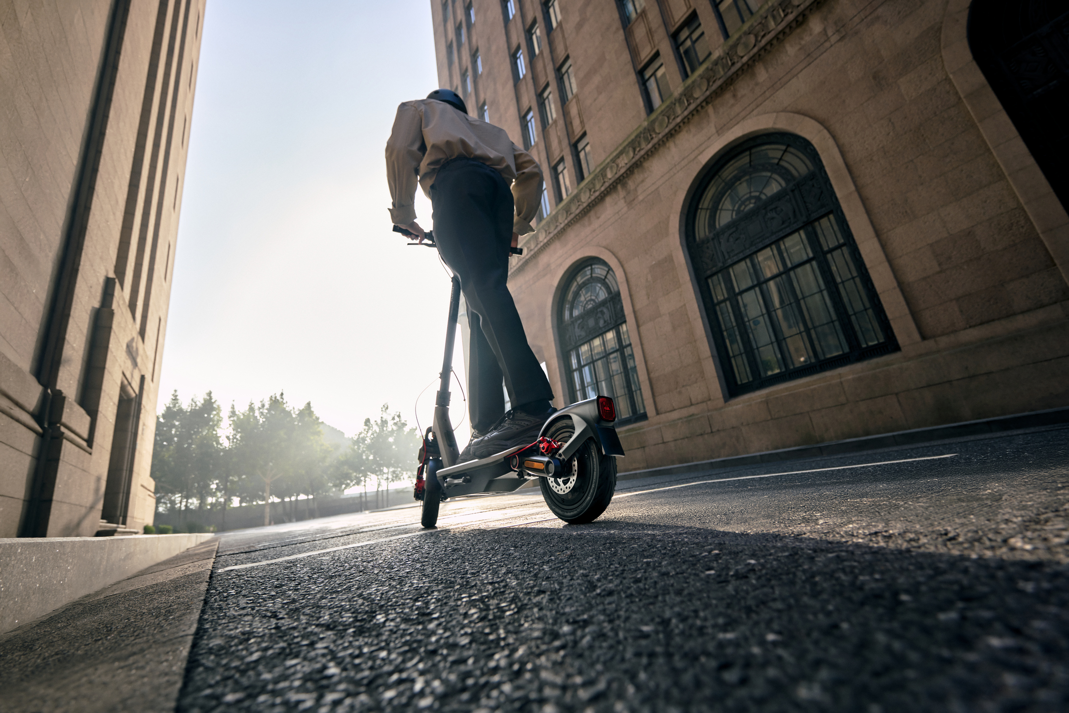 Segway Ninebot F3 Pro - Räckvidd 70km - Hastighet 25km/h 6 Segway Ninebot F3 Pro - Räckvidd 70km - Hastighet 25km/h - Image 6