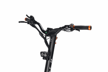 TEVERUN Blade GT II – 85 km/h – Räckvidd 80km 16 13 Elsparkcykel i premiumklass med hög toppfart och full säkerhetsutrustning. 🏁 <strong>Hastighet – 85 km/h</strong> 🔋 <strong data-start="580" data-end="603">Räckvidd – 80 km ⚙️ Elmotor – 4800 W</strong> TEVERUN Blade GT II – 85 km/h – Räckvidd 80km