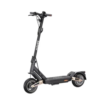ST3 4 81671836 d51f 4ae2 b344 1fb0117054ab Navee ST3 Pro är en <strong>kraftfull och smart</strong> elsparkcykel med funktioner för en bekvämare och säkrare körupplevelse. Med en kraftfull motor på 500W och en <strong>maxhastighet på 20 km/h</strong> klarar den backar på upp till 28 % NAVEE ST3 Pro